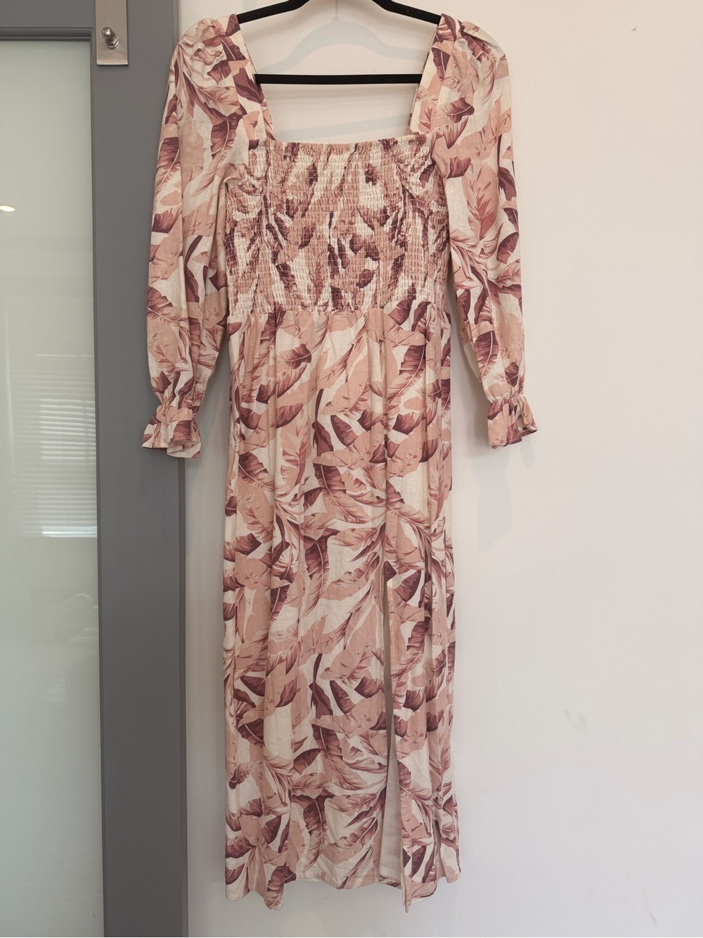 House of Harlow 1960 Linen Floral Smocked Midi Drees